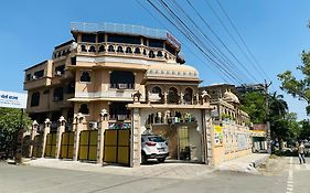 Empire Palace Hotel